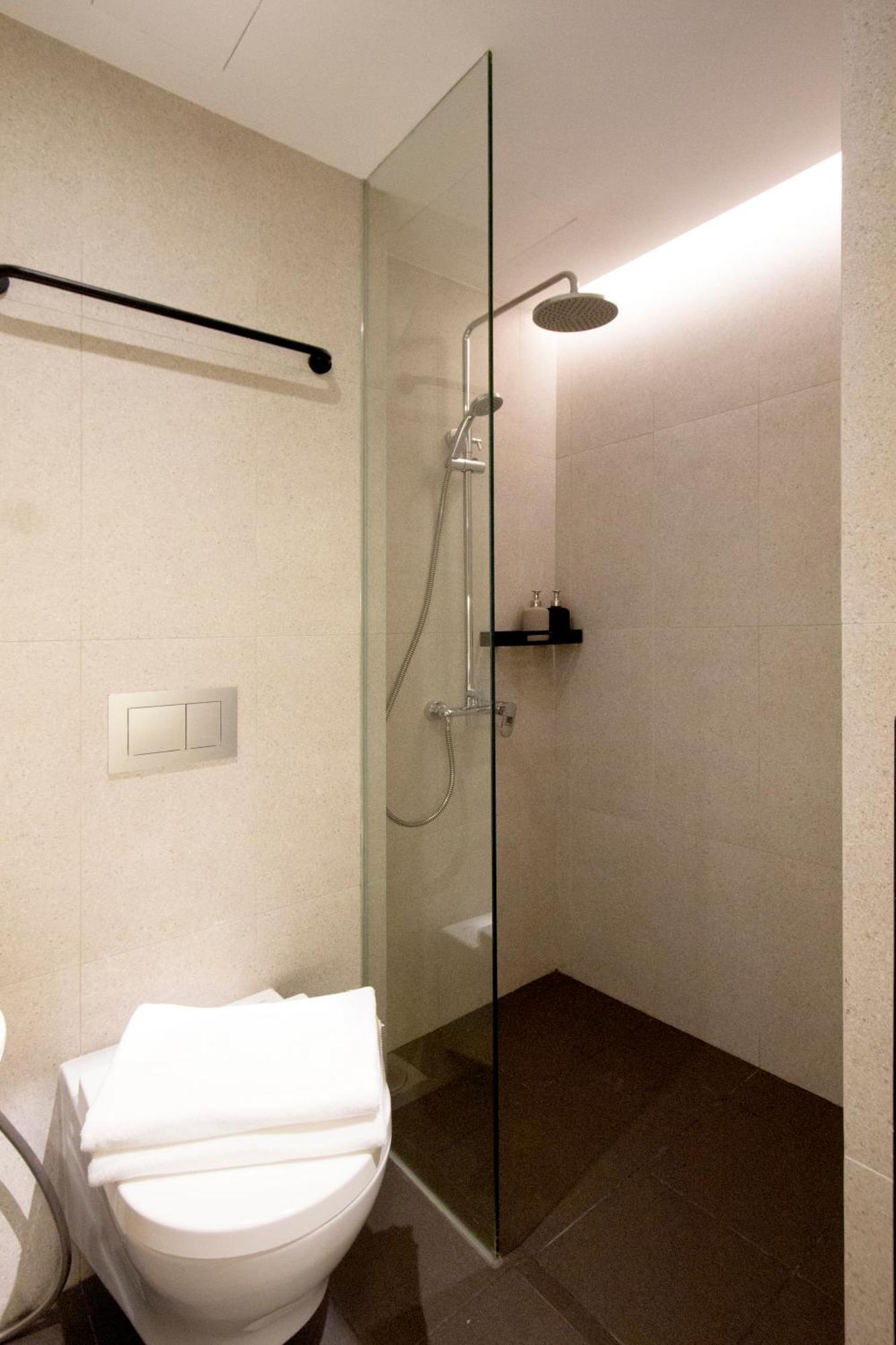 Coliwoo Keppel - Coliving Hotel Singapore Ngoại thất bức ảnh